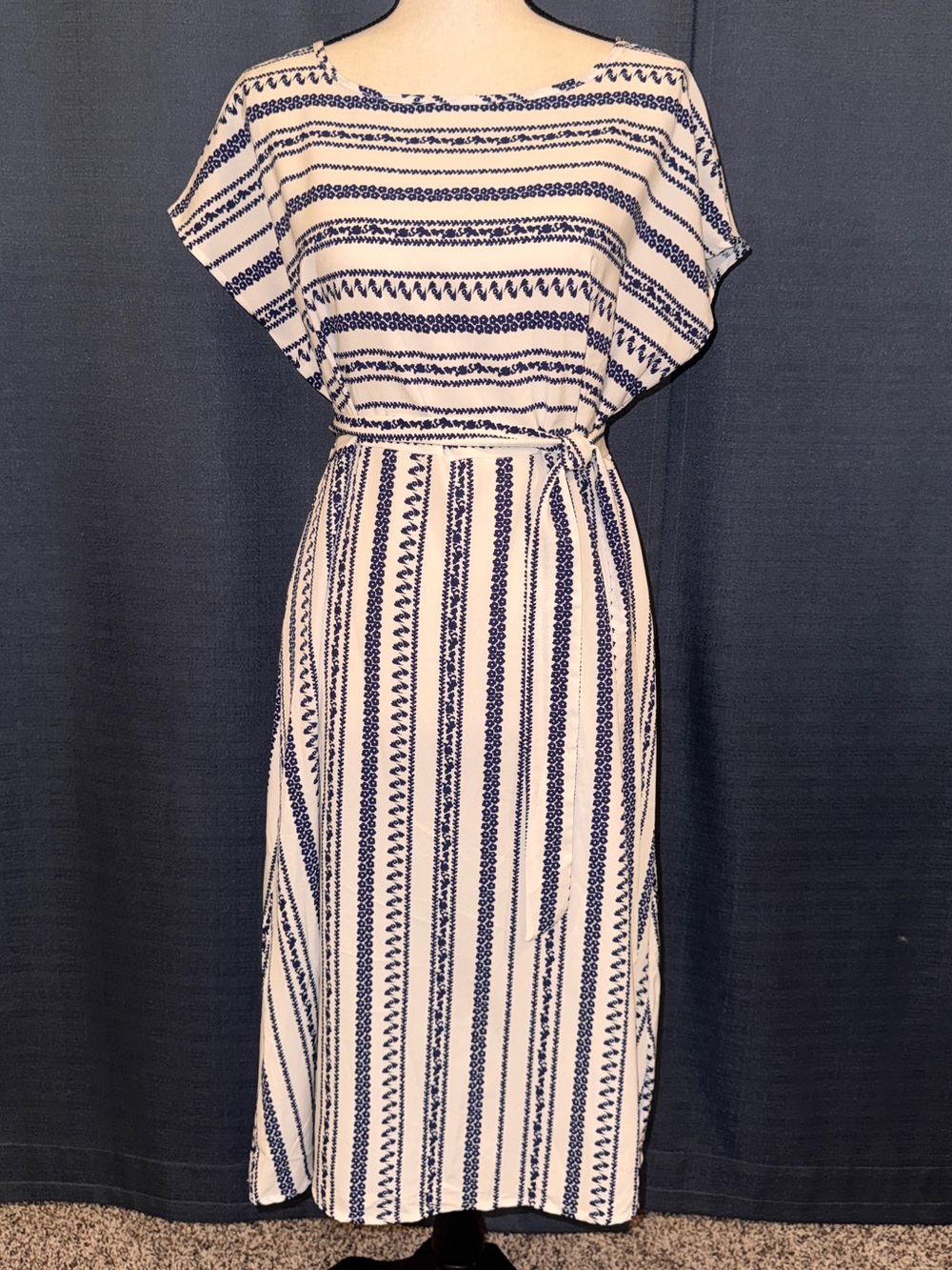 Emery Rose Casual Striped Navy and White Midi Dress w/Tie Waist